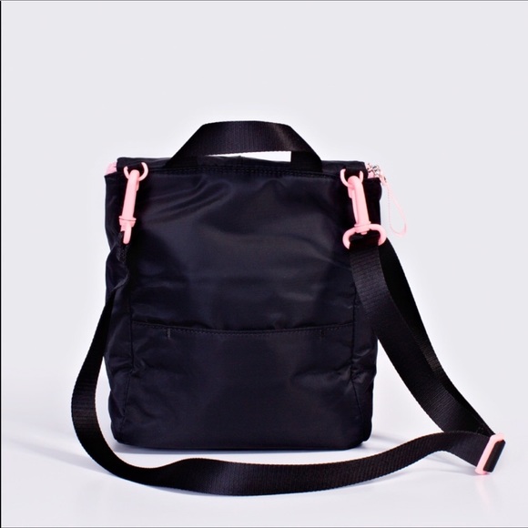  BACK IN Lululemon lunch Tote - Picture 2 of 5